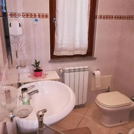 La Casetta فندق مبيت وإفطار